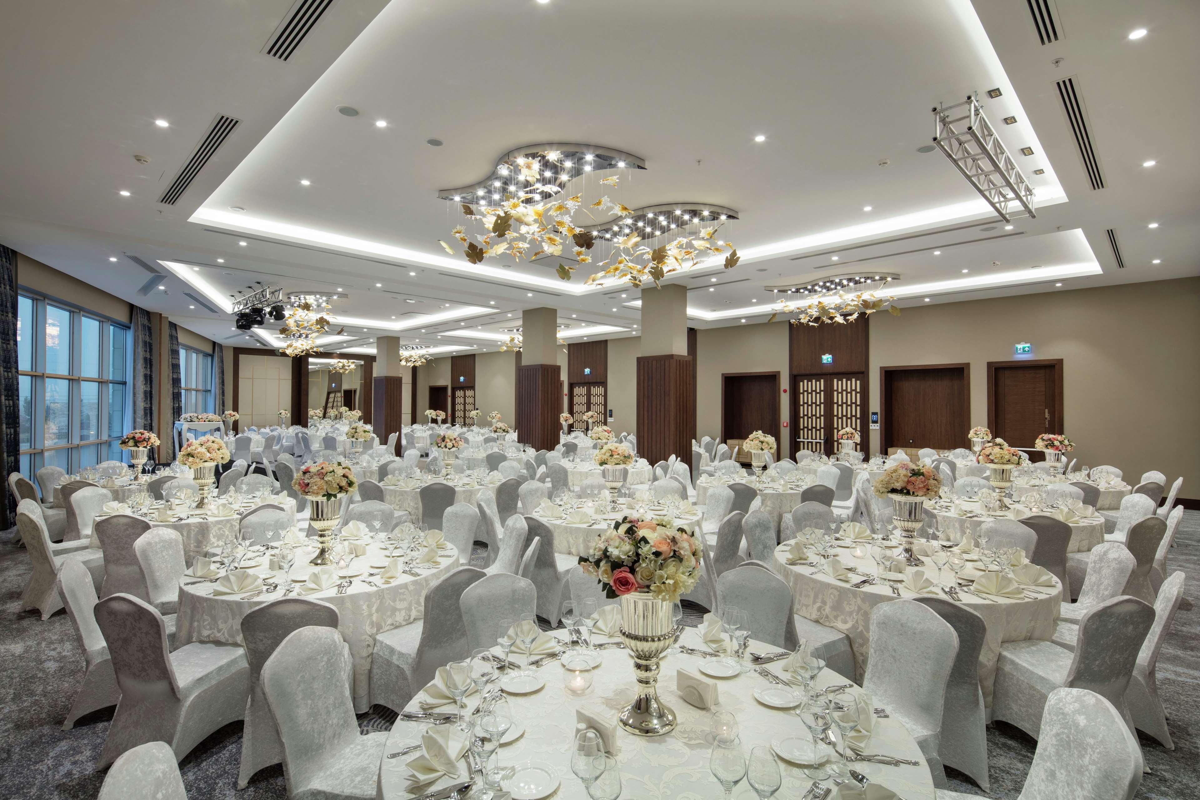 Hotel Doubletree By Hilton Afyonkarahisar Esterno foto